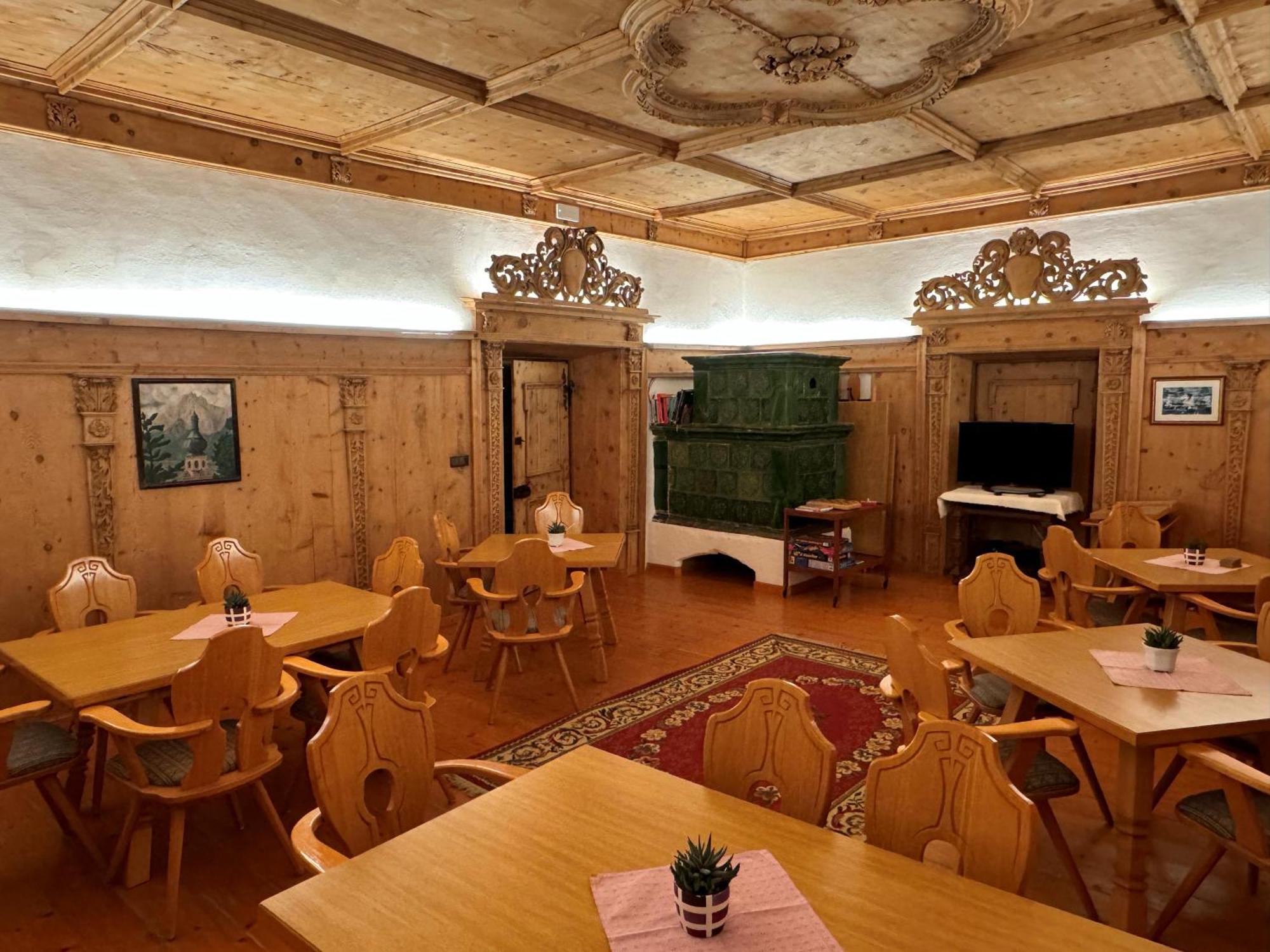 Hotel Zum Turm カステルロット エクステリア 写真