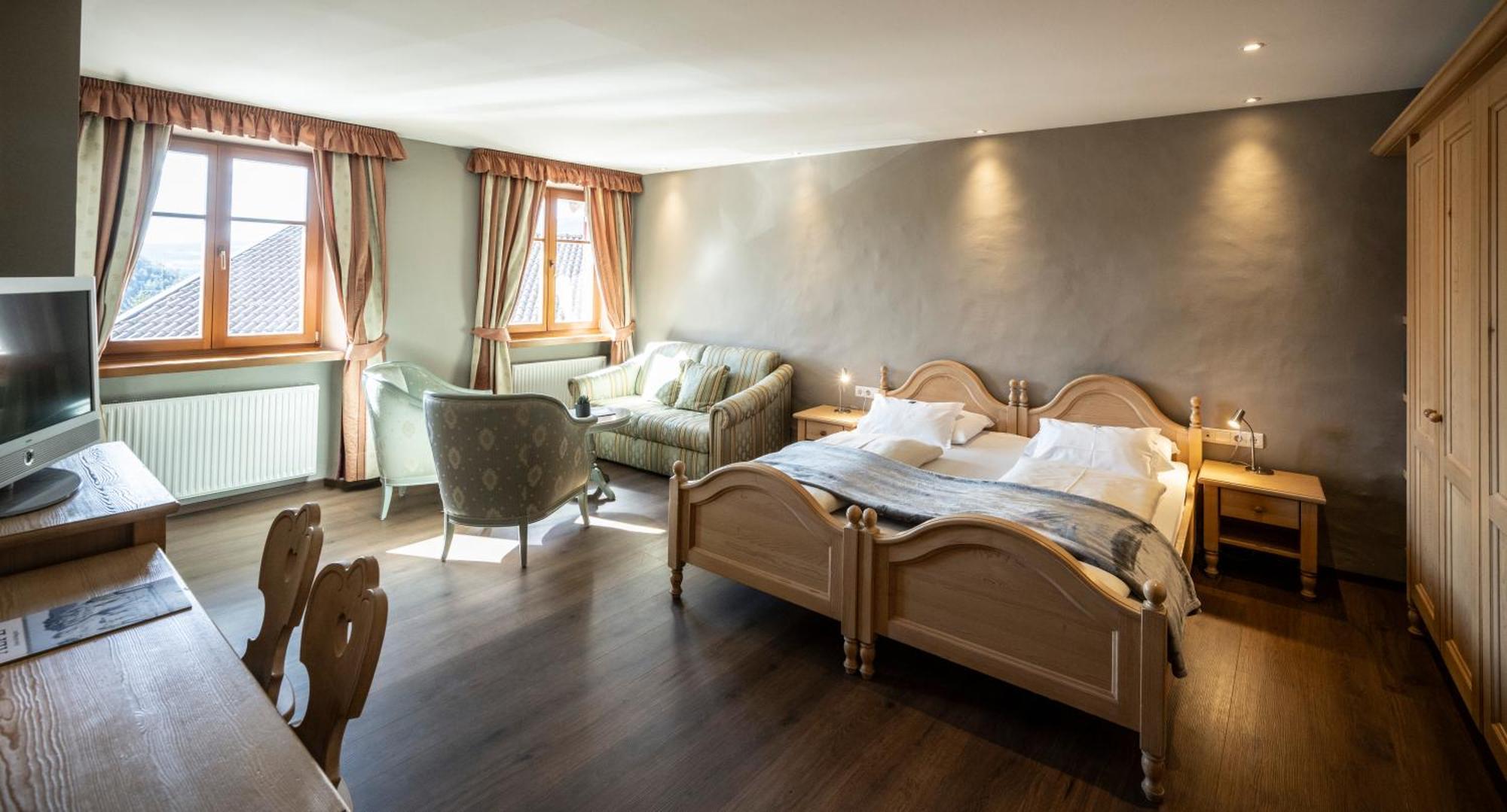 Hotel Zum Turm カステルロット エクステリア 写真